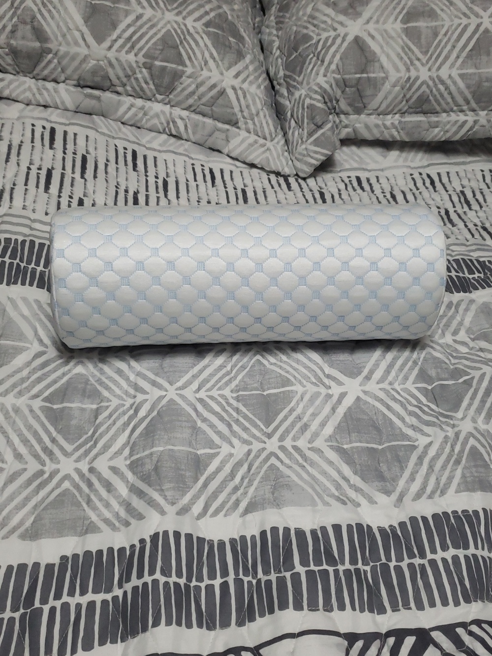 Forcanby Memory foam Neck Pillow.